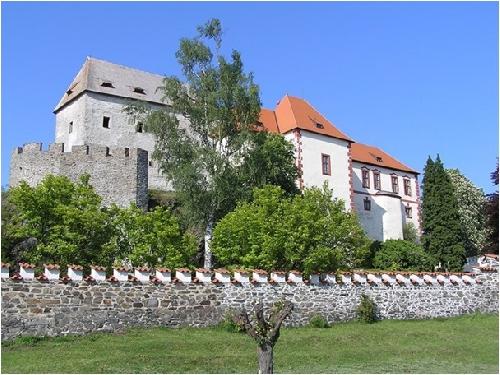 Dobov leen na hrad Kmen - www.webtrziste.cz